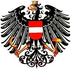 Герб Австрии символизирует союз рабочих и крестьян, отраженный в виде серпа и молота в лапах орла, а разорванную цепь между ними означает освобождение от фашизма