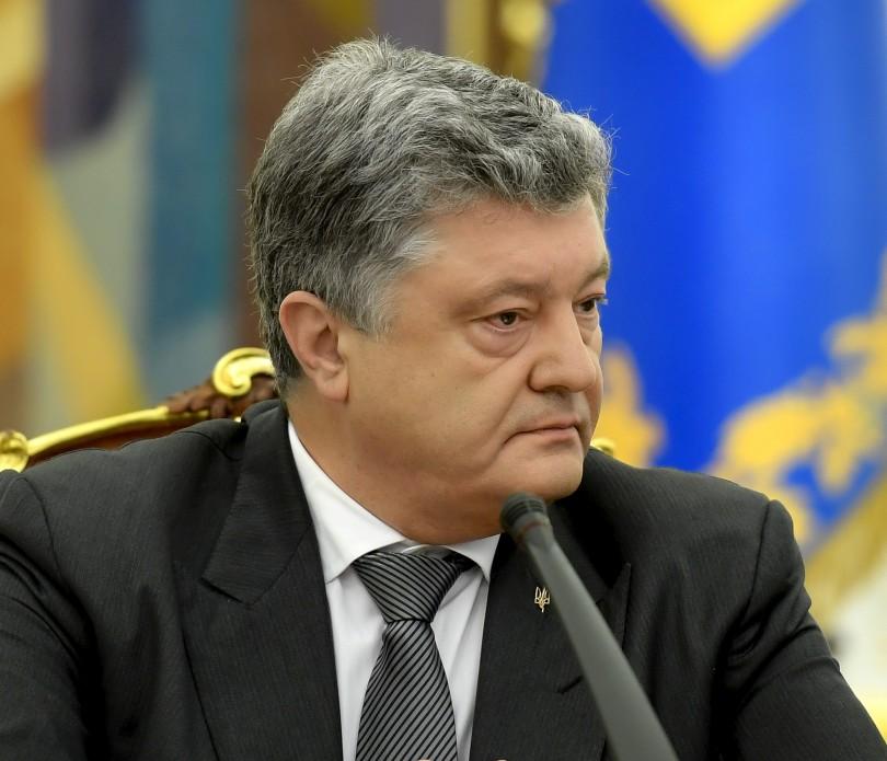 Президент Украины Петр Порошенко пожелал Елизавете II крепкого здоровья и неиссякаемой энергии